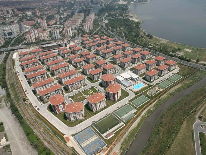 ATAKÖY MASS HOUSING PROJECT REINFORCED CONCRETE WORKS