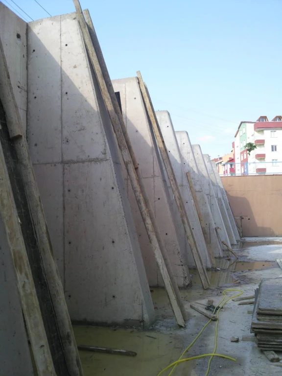GEBZE KOCATEPE PRIMARY SCHOOL RETAINING WALLS CONSTRUCTION